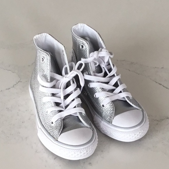 New without box silver leather Converse high tops, size 11 - Picture 1 of 5
